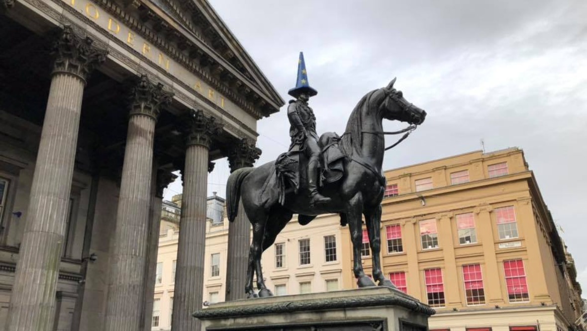 Cone: The Duke of Wellington statue