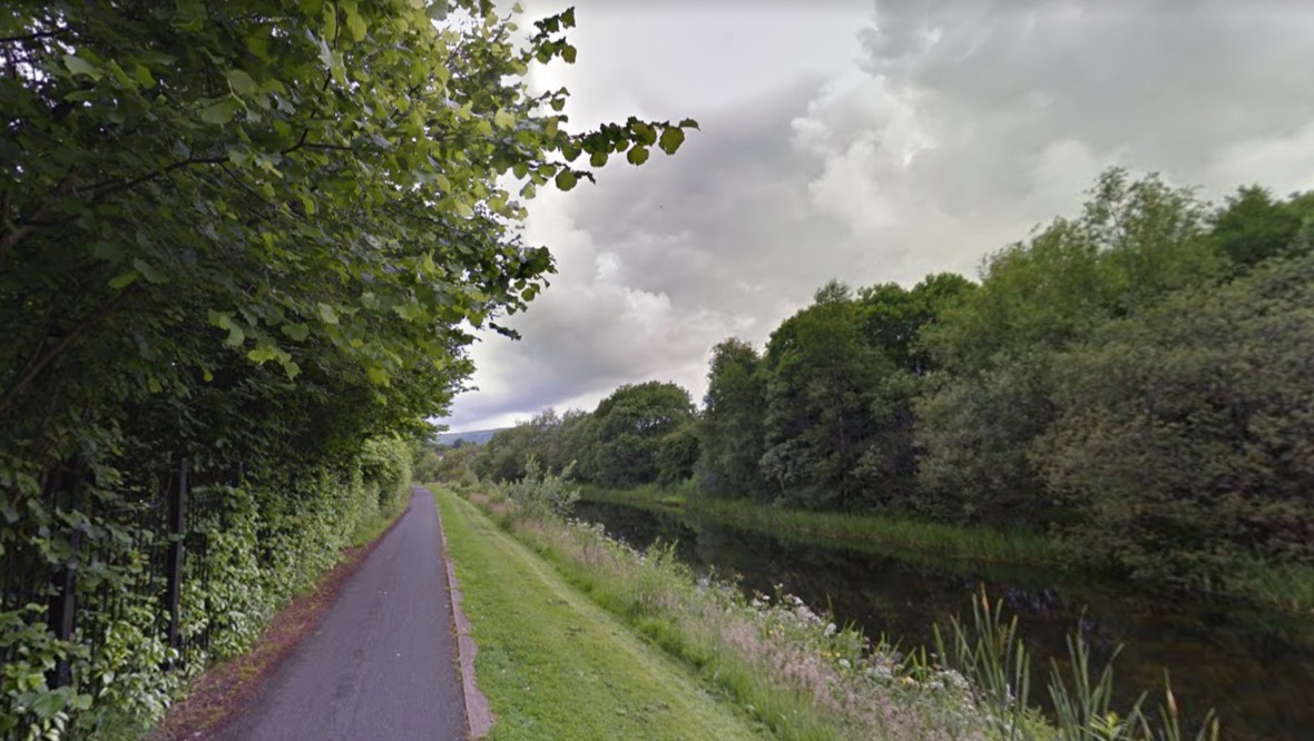 Hunt for flasher who exposed himself to woman on canal path