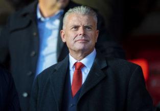 Aberdeen ask players and management to take pay cut