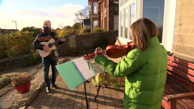 Pulling a few strings to take an orchestra outdoors