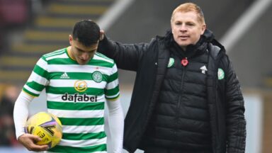 Lennon praises Elyounoussi as Celtic beat Motherwell