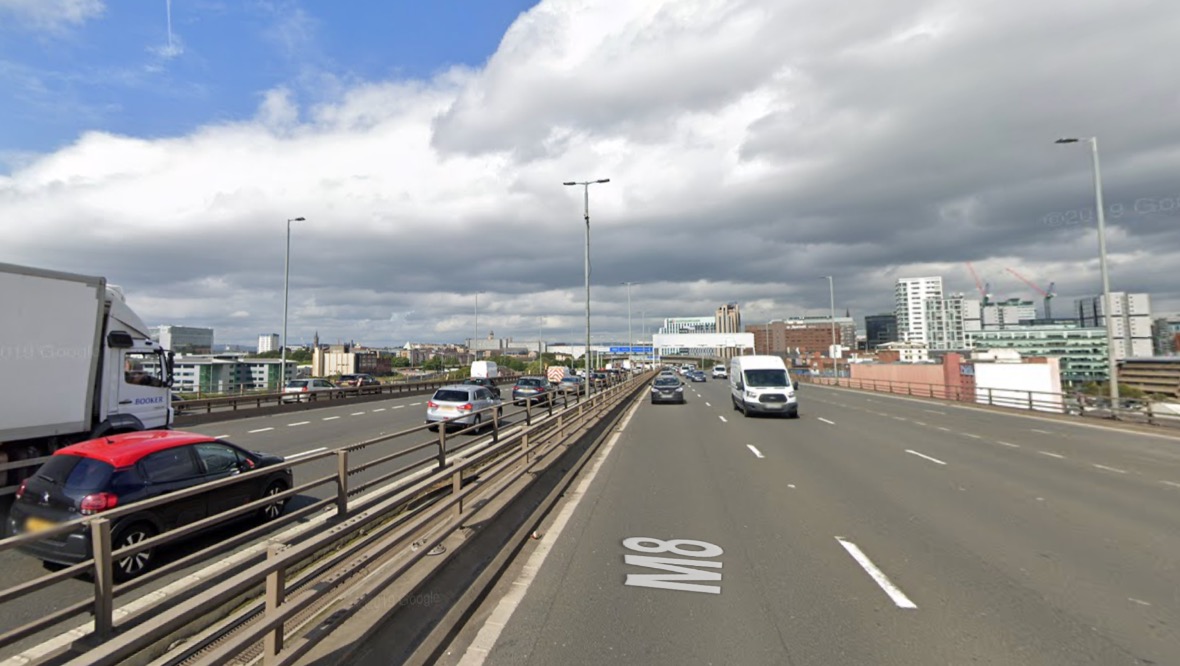 Pensioner dies after being struck by van on Kingston Bridge