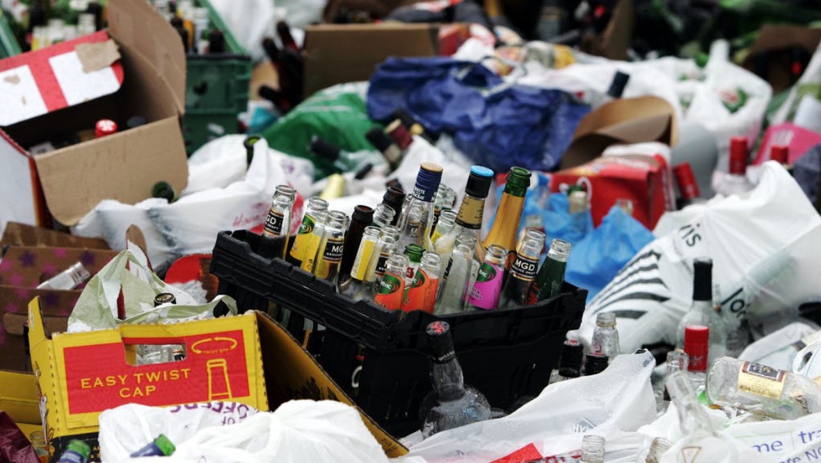 Scottish Government urged to use fund to tackle rats and rubbish
