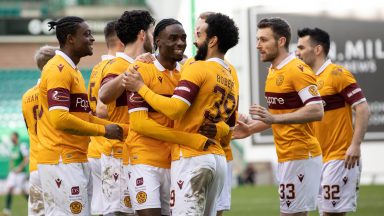 Hibernian 0-2 Motherwell: Visitors cause upset in Edinburgh