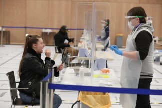 Close contacts of positive cases offered Covid-19 tests