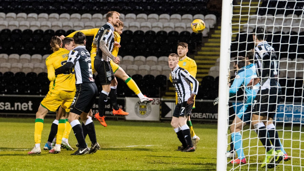 St Mirren 1-2 Hibernian: Porteous helps move Hibs to third