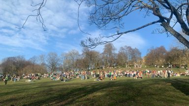 Police called to disperse huge crowds at Kelvingrove Park