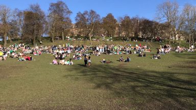 Police return to park days after crowds were moved on