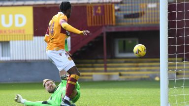 Motherwell 1-0 St Mirren: Cole strikes to sink Saints