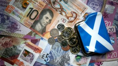 Applications open for £250 school-aged child benefit