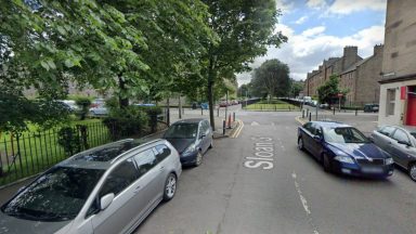 Woman mobbed by ten schoolchildren in ‘frightening’ robbery bid