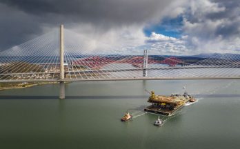 Largest construction vessel offloads oil platform in Forth