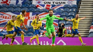 St Johnstone knock Rangers out of Scottish Cup after dramatic tie