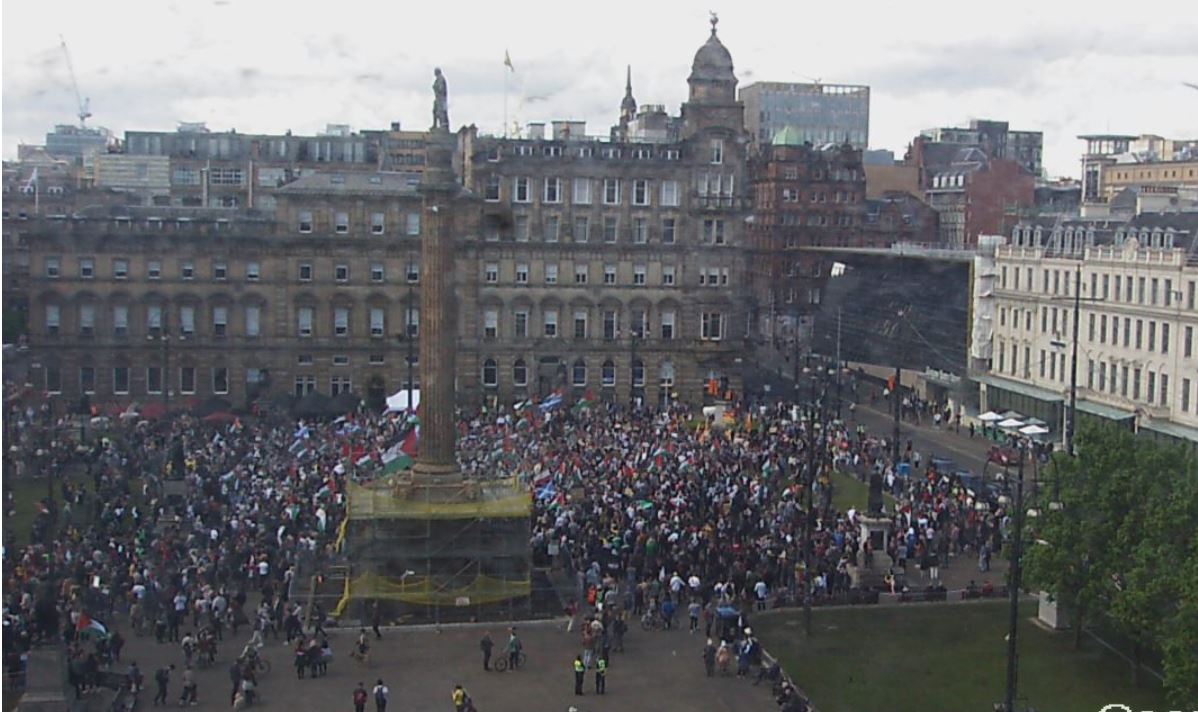 Hundreds join Glasgow rally in solidarity with Palestinians