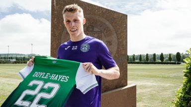 Hibernian sign midfielder Jake Doyle-Hayes from St Mirren