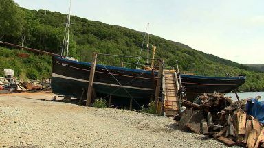 Real-life Whisky Galore ‘bootlegger’ boat gets rebuilt