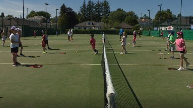 Tennis fans get ‘butterflies’ watching Murray’s Wimbledon match