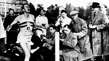 Memorial for mile record breaker Sir Roger Bannister