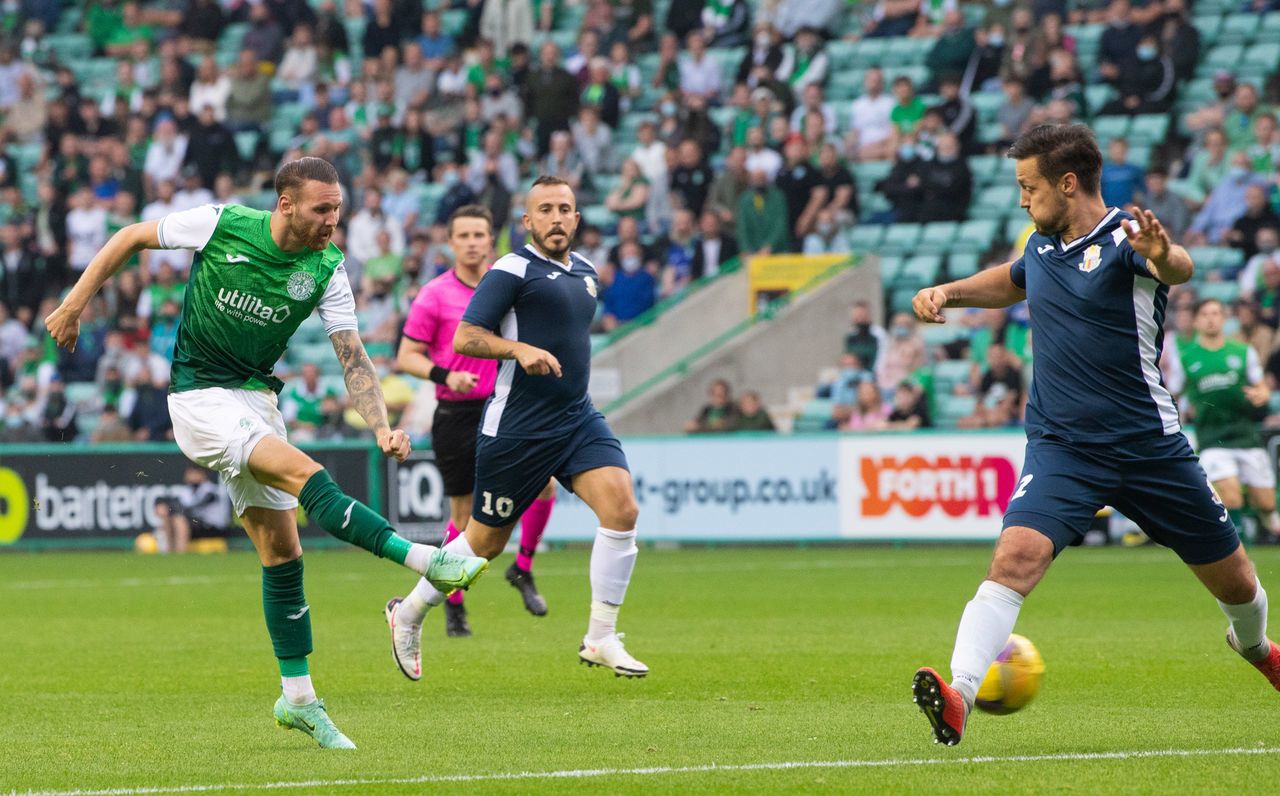 Hibs hope to juggle European football with domestic competition. (Photo by Ross Parker / SNS Group)