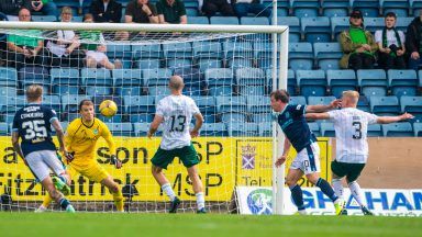 Dundee 2-2 Hibernian: McGowan rescues point for hosts