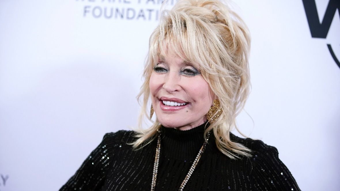 Singer Dolly Parton to publish first novel with James Patterson