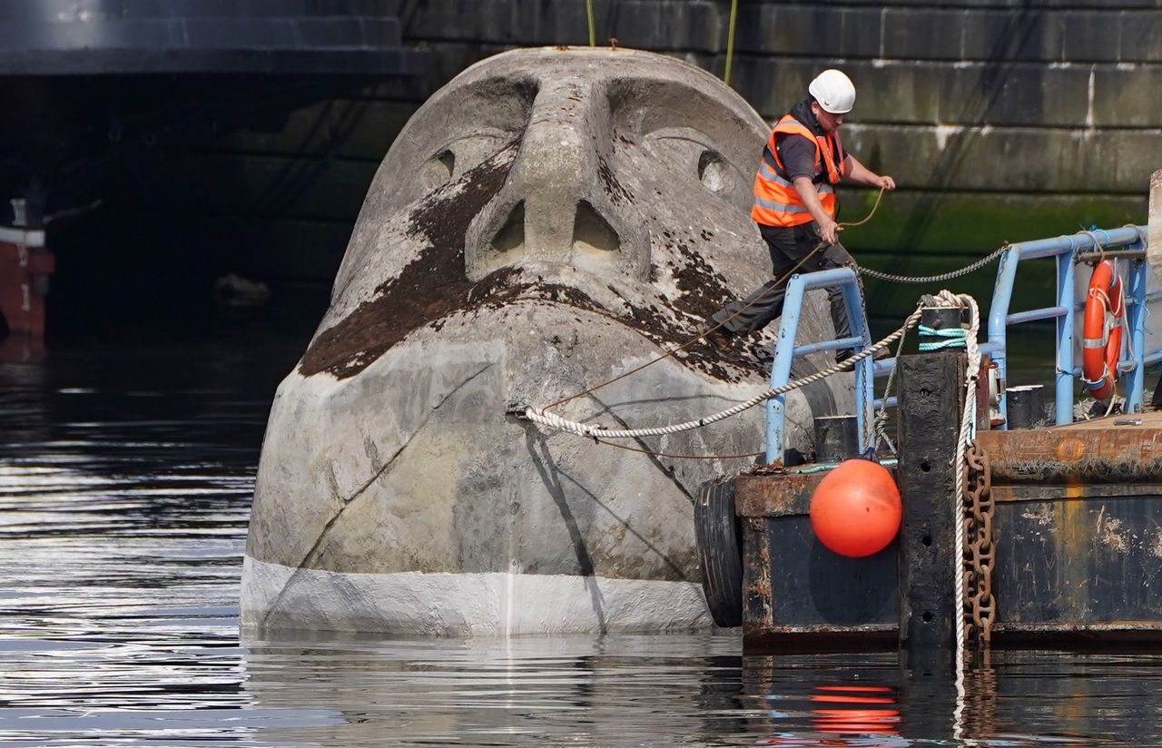 The sculpture will be on display in Glasgow.