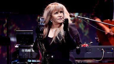 Stevie Nicks cancels Hydro show hours before gig due to leg injury