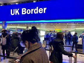 Robertson to press immigration minister on labour shortages