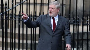 Robertson: 19 requests to arrange meeting with UK immigration minister