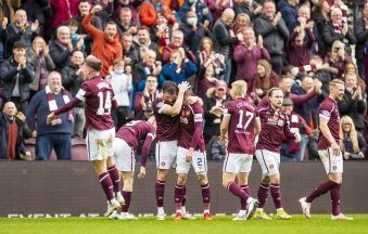 Hearts go top but Jason Cummings goal denies them home victory