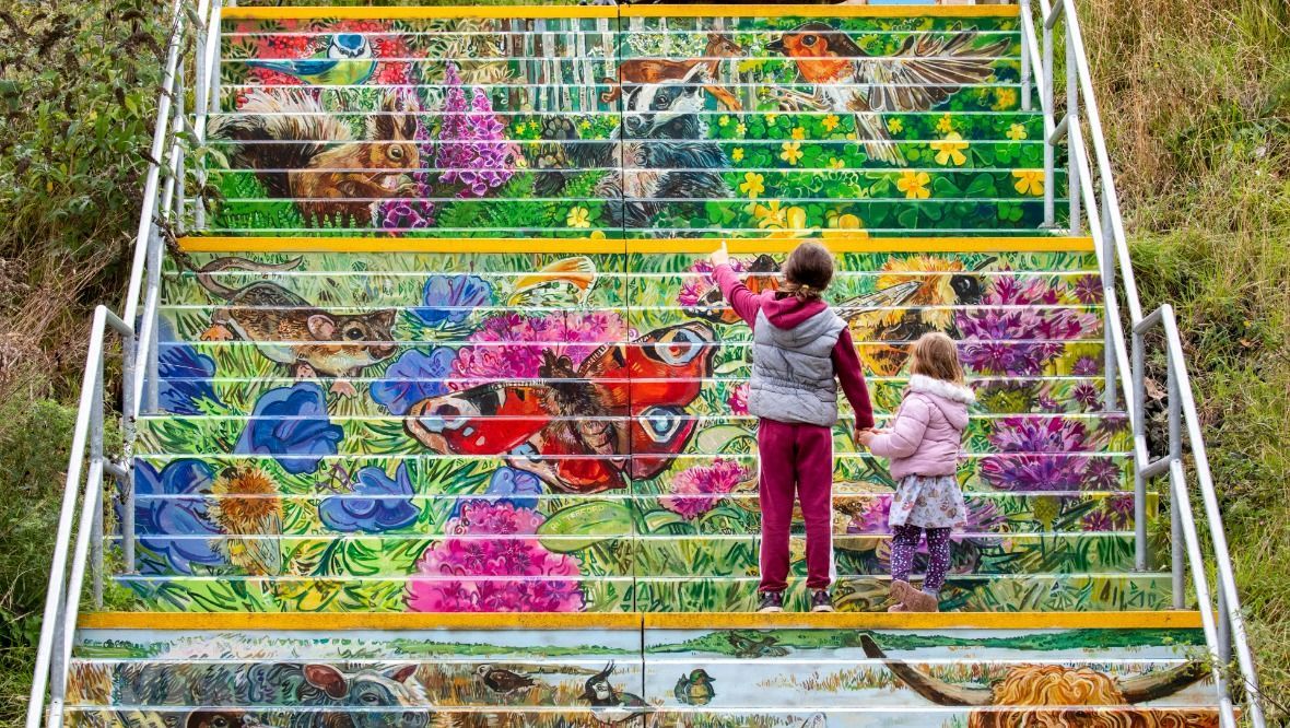 Loch this way: 3D mural wows tourists at nature reserve