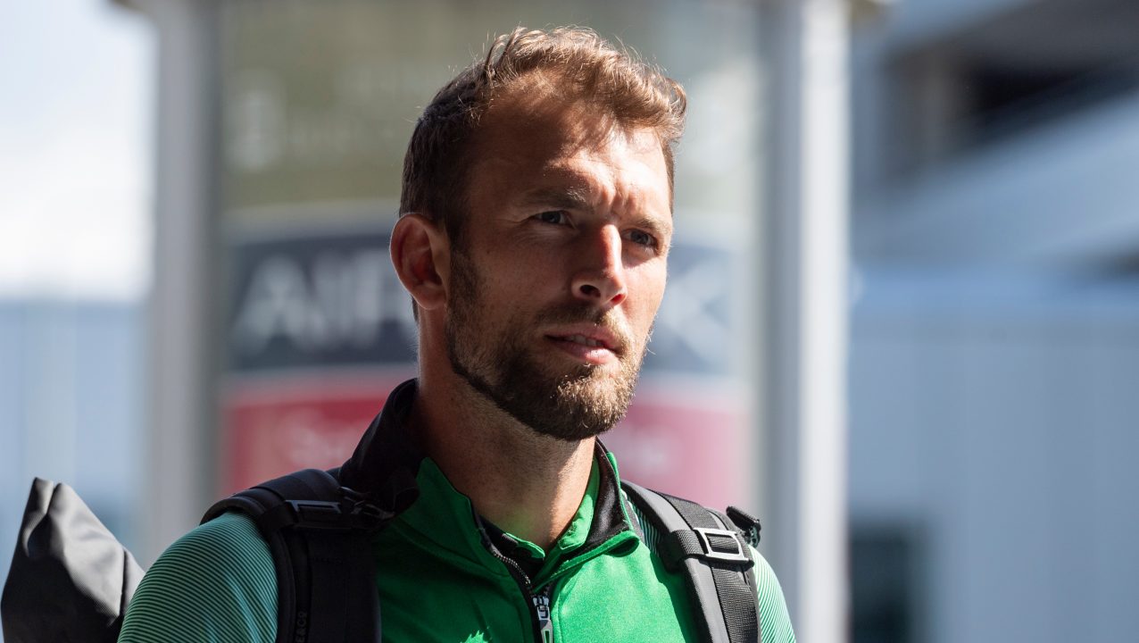 Striker Christian Doidge extends his stay with Hibernian