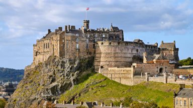 Edinburgh Castle to review Redcoat cafe name over ‘offence to Scots’