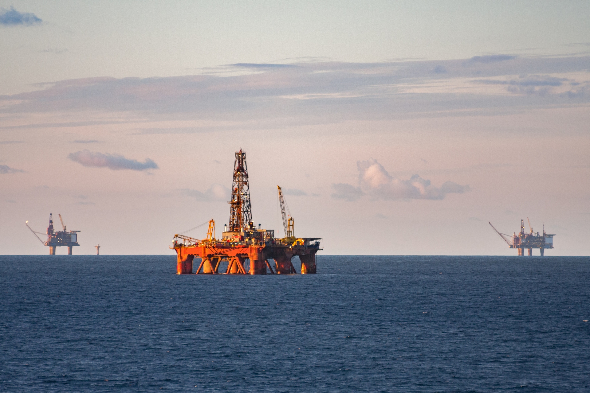 'Significant changes' are needed, oil and gas industry leaders have said.