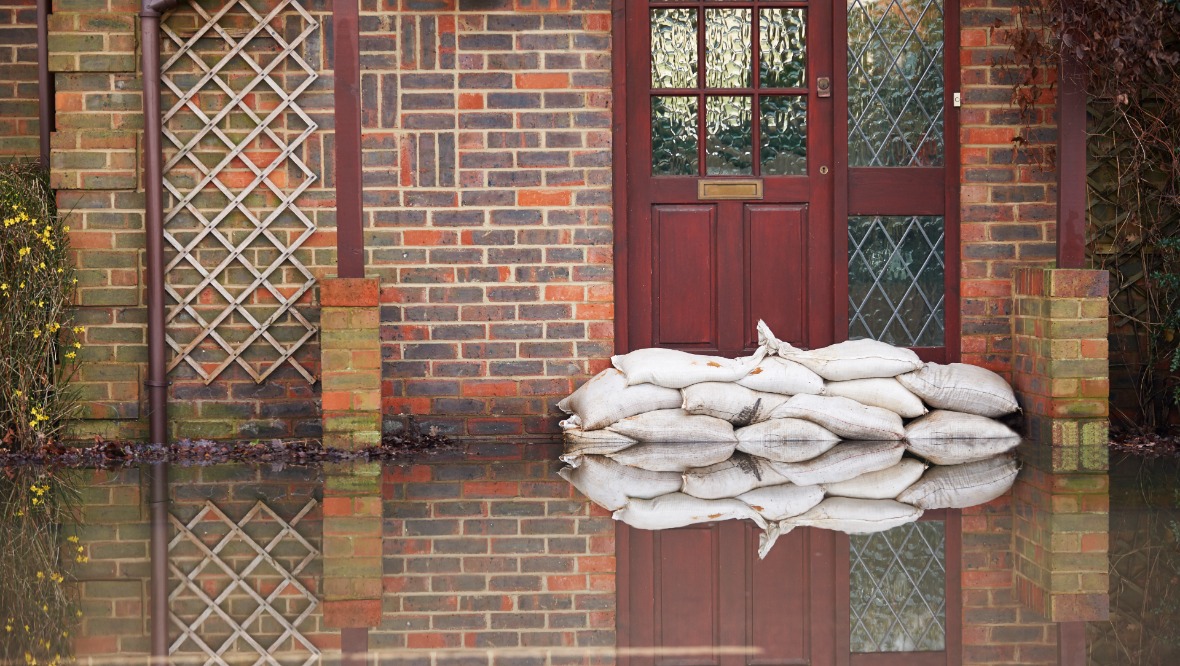 Parts of Scotland to be battered by heavy rain as Met Office issues yellow weather warning