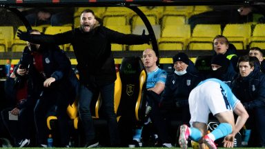McPake hits out at Dundee’s senior players after Livingston defeat