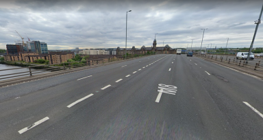 Part of Kingston Bridge blocked due to rush hour crash on M8 as drivers warned to take care