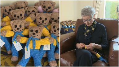 Army of knitters make teddy bears for Ukrainian children arriving in Scotland