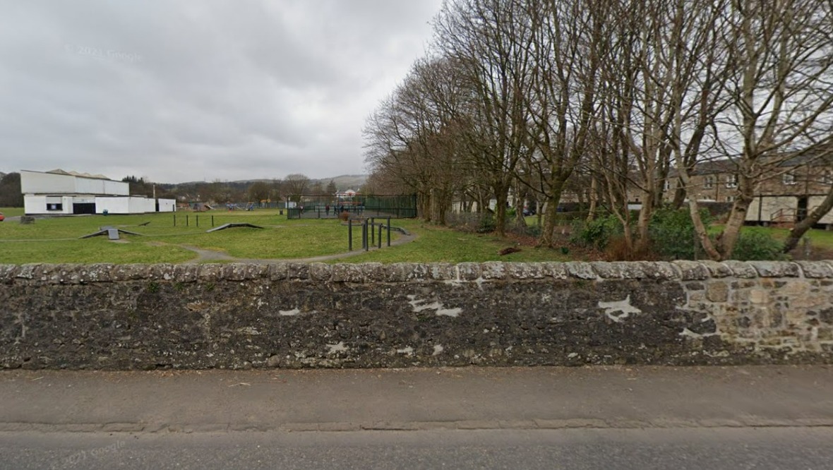 Lochwinnoch’s Lochlip Road: Renfrewshire village named among speediest areas for broadband