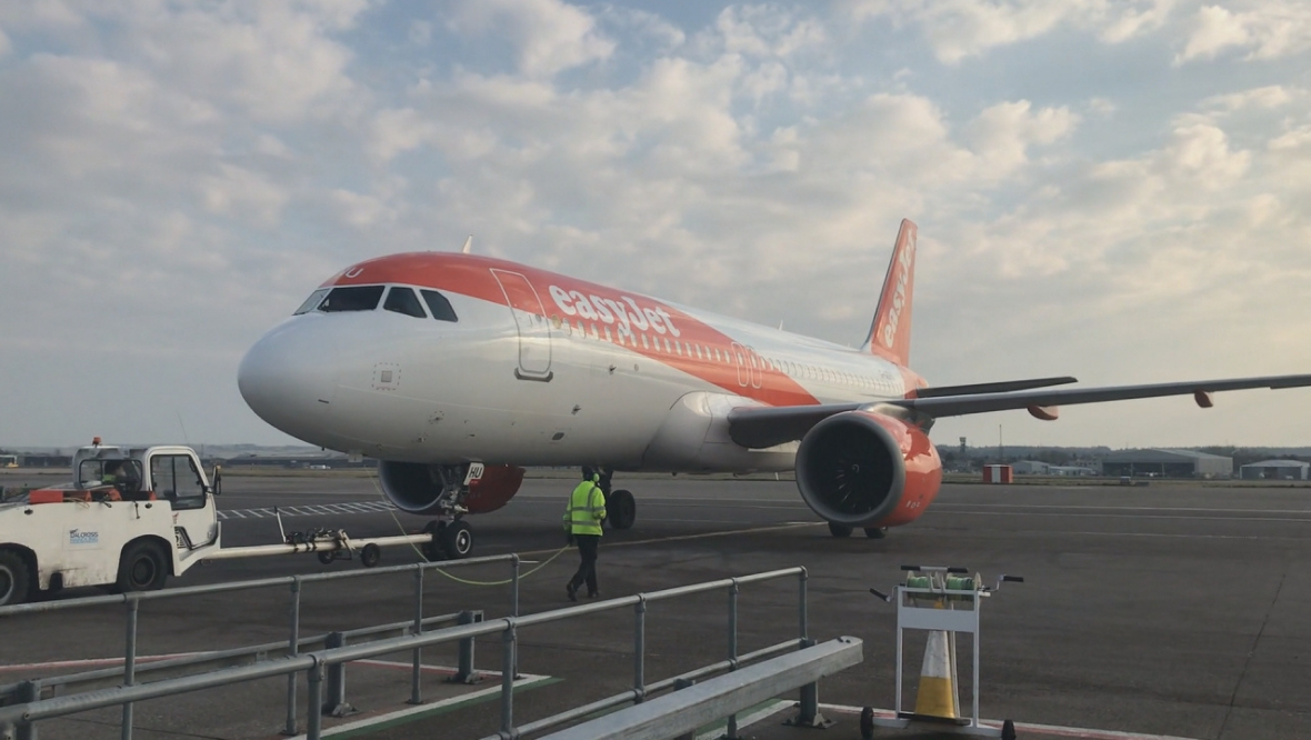 Police haul 26 men from Glasgow EasyJet flight due to fly to Faro over ‘disruptive behaviour’