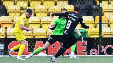 Livingston leapfrog visitors with 1-0 win over Hibernian