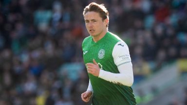 David Gray in dark about Scott Allan’s Hibernian future