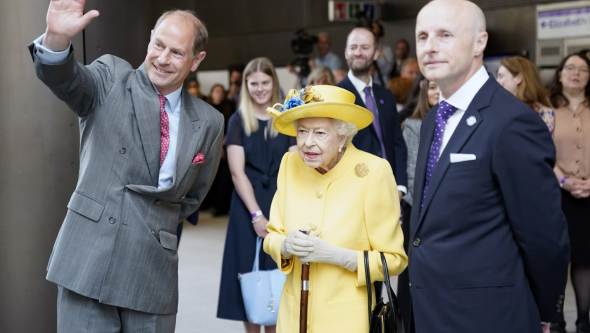 Queen makes surprise visit to London’s Paddington station to see completed Elizabeth line