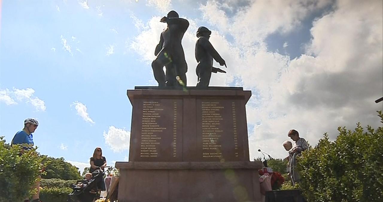 The current memorial monument.