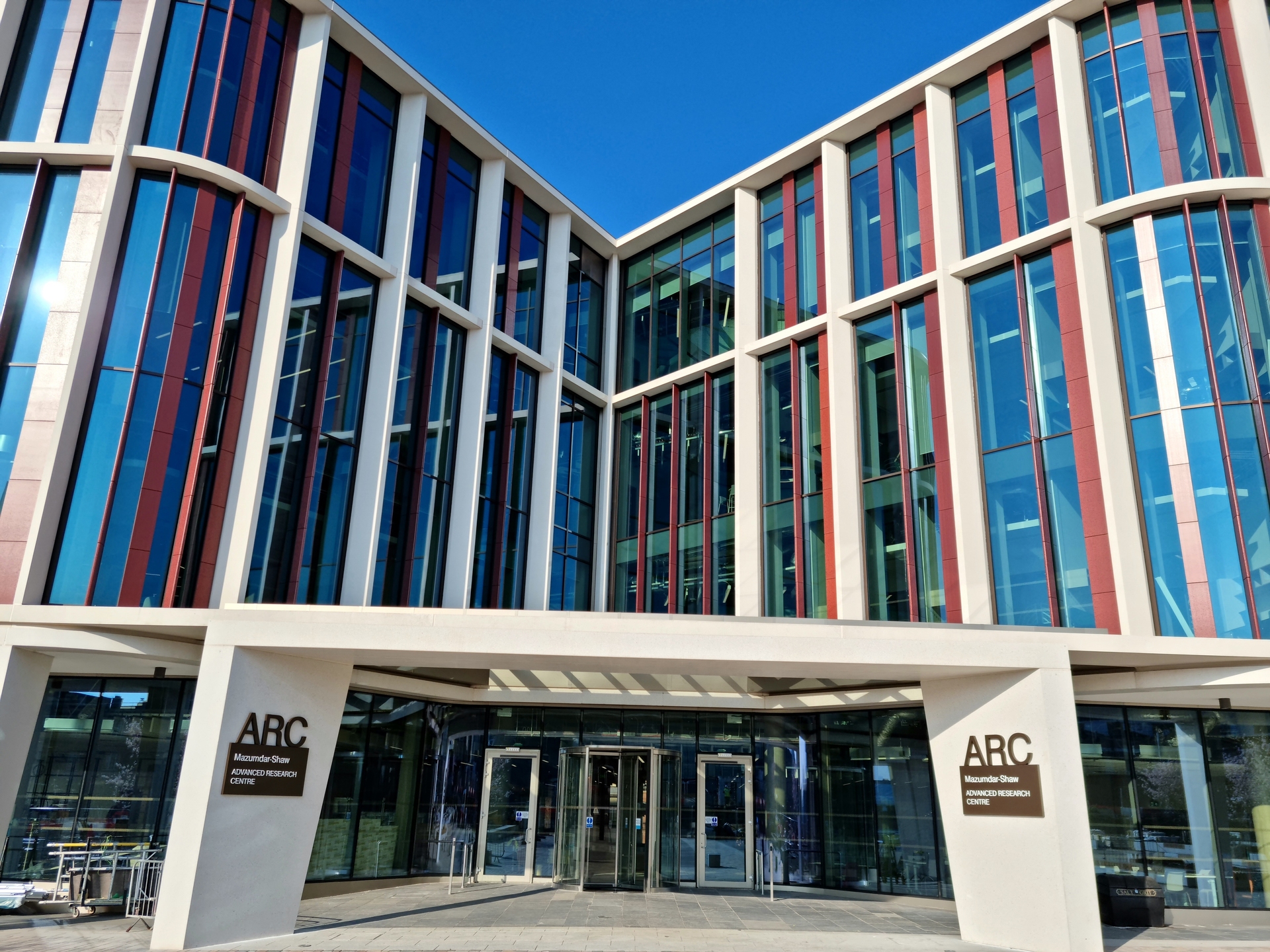 The Advanced Research Centre Building is located at the University of Glasgow.