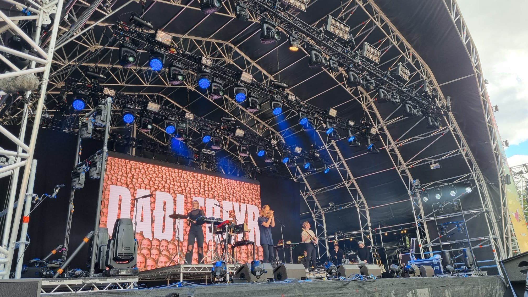 Daði Freyr on stage during the festival. 