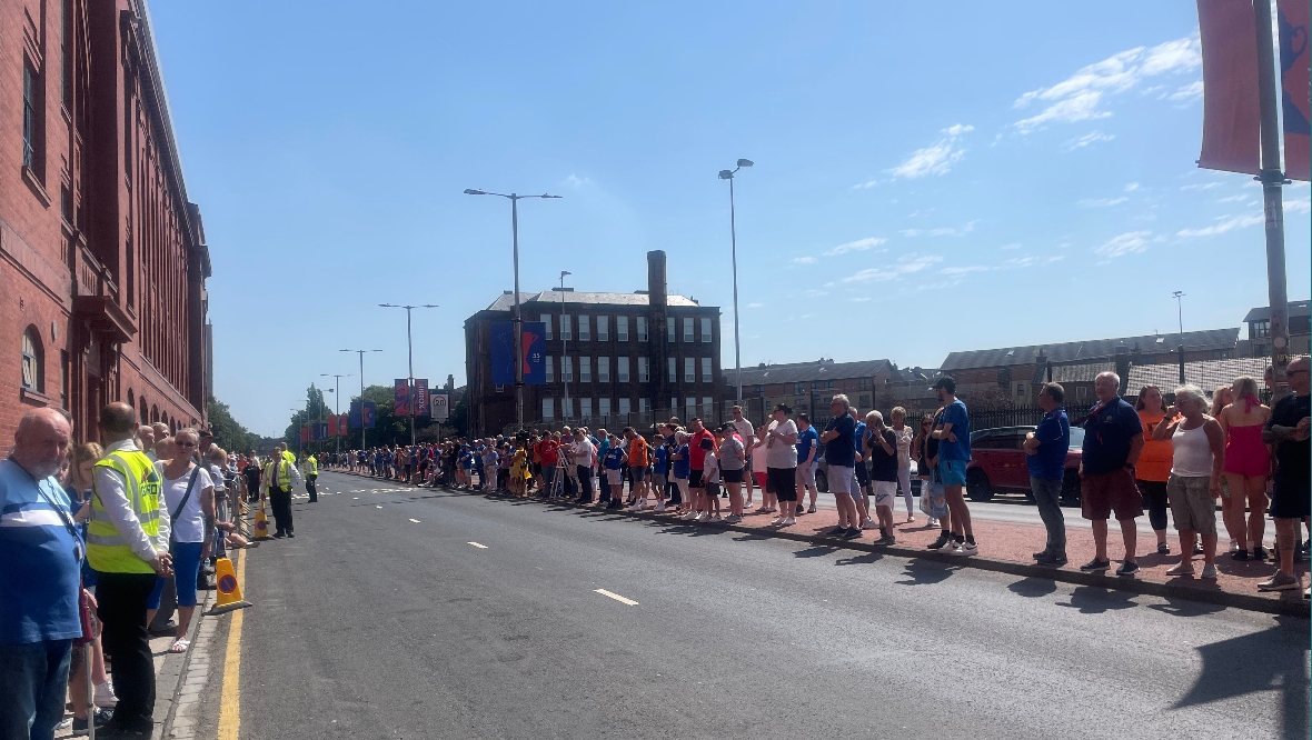 Fans lined the streets of Govan to pay tribute to Goram. 