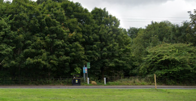 Linn Area Partnership issue £15,000 fund to remove fly-tipping materials blocking pond in Castlemilk park