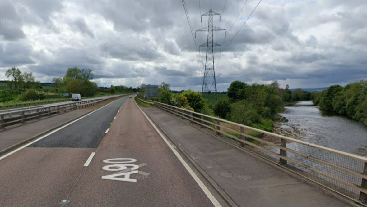 Two car crash on A90 neat Stracathro on North Water Bridge closes road northbound at Forfar