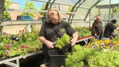 Cost of living: Glasgow community hub eases worries for people with mental health issues